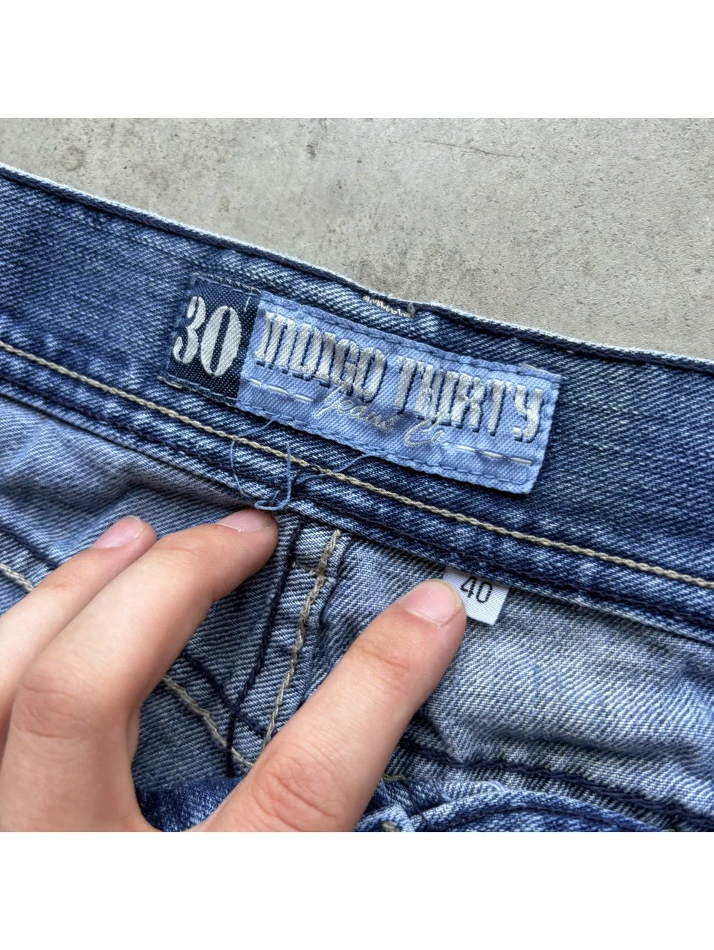 Indigo Thirty's Classic Denim Shorts Size 30 Waist 40